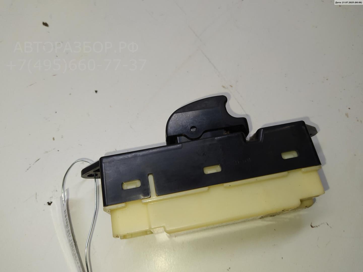 Кнопка стеклоподъемника