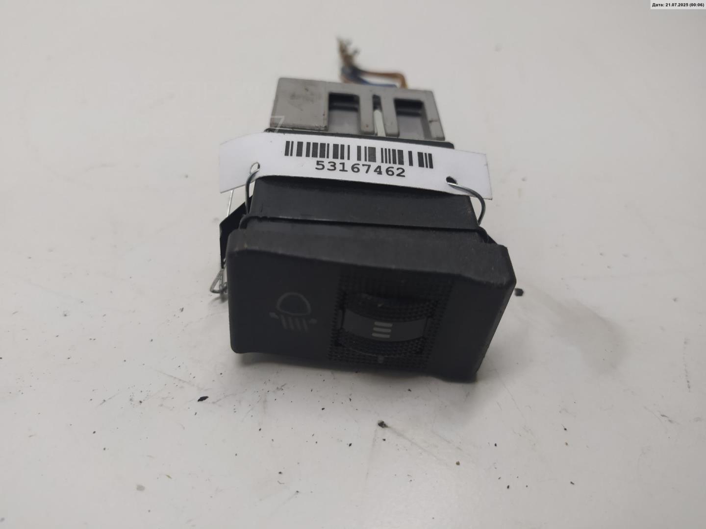 Кнопка корректора фар