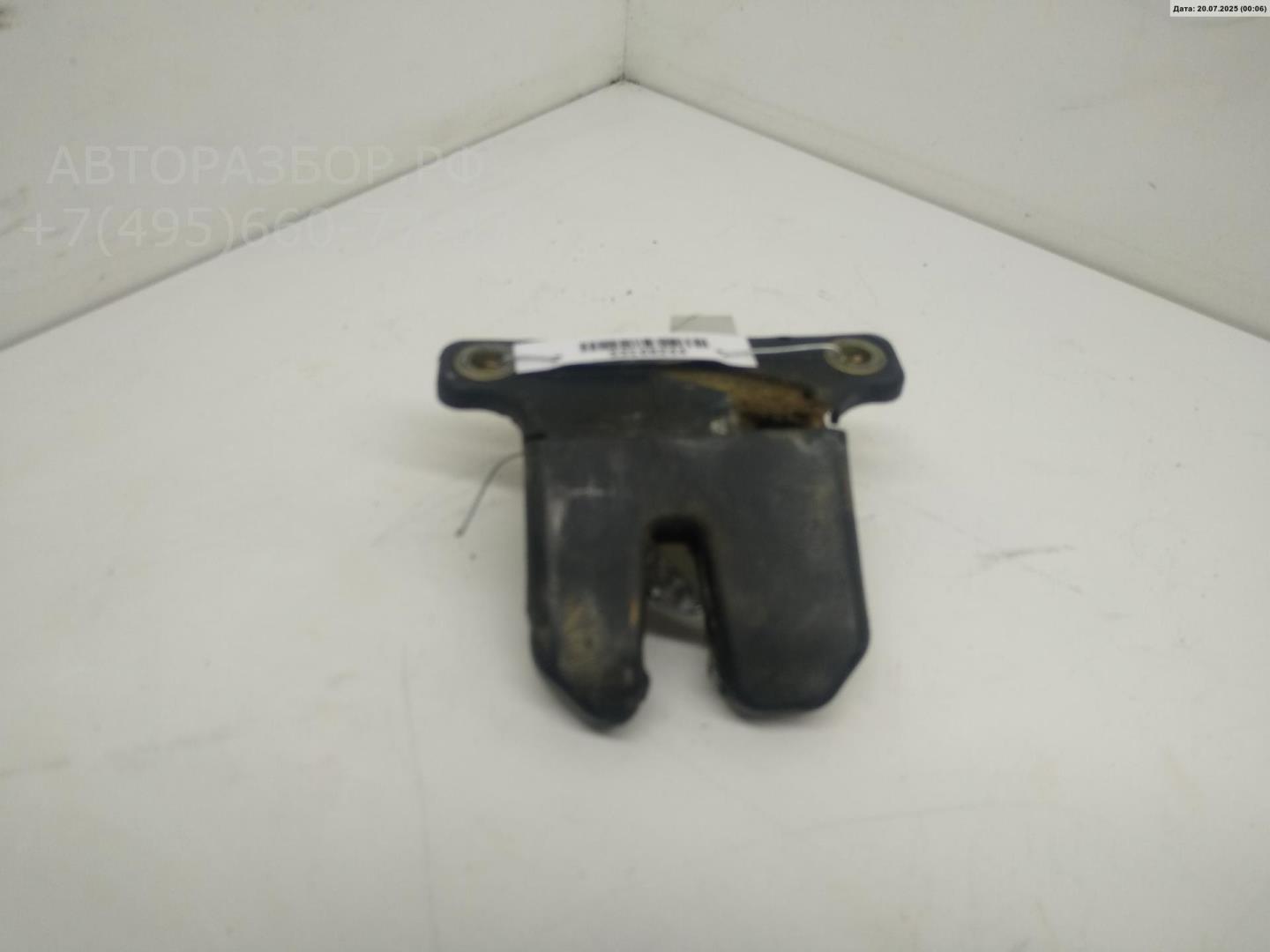 Замок багажника