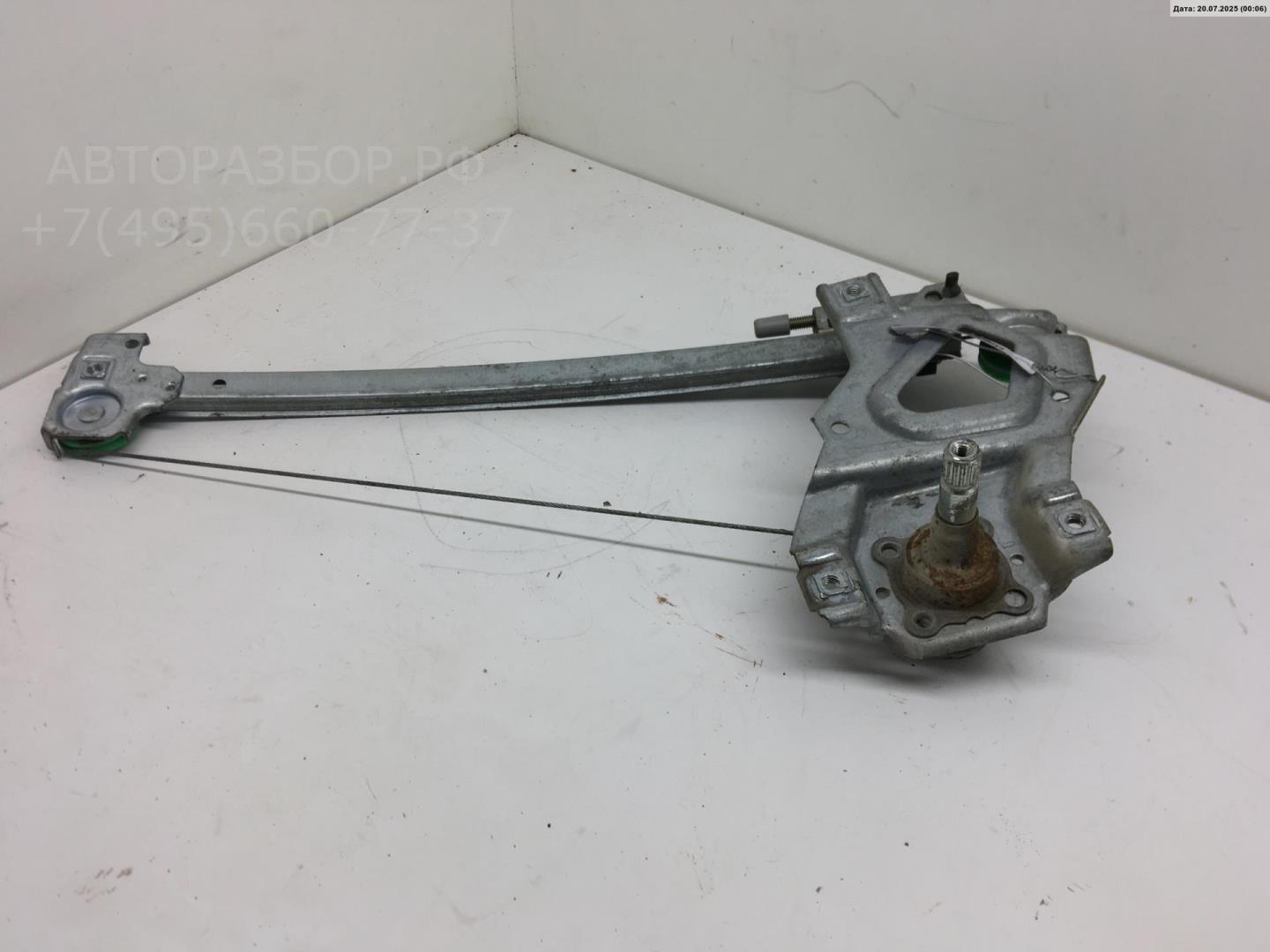 Стеклоподъемник механ. задний правый