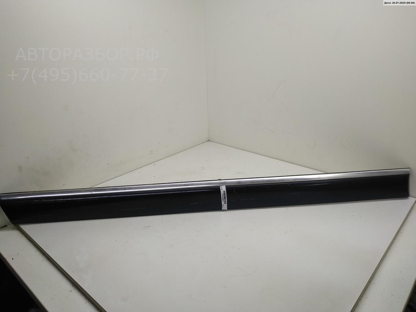 Накладка двери задней правой