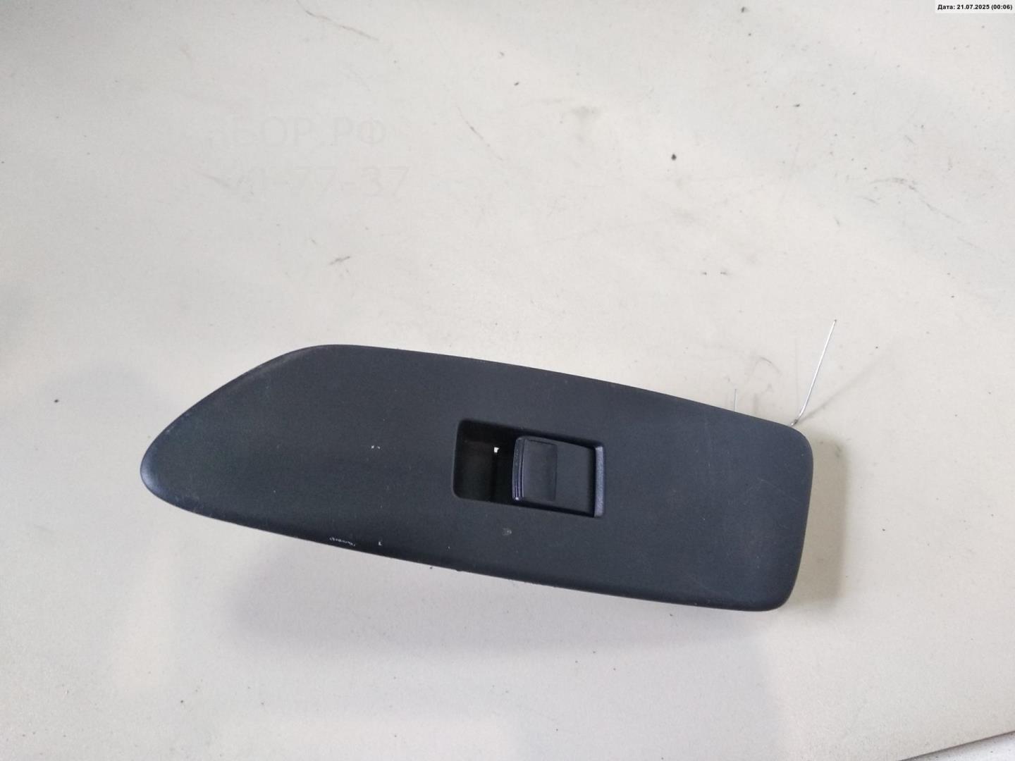 Кнопка стеклоподъемника