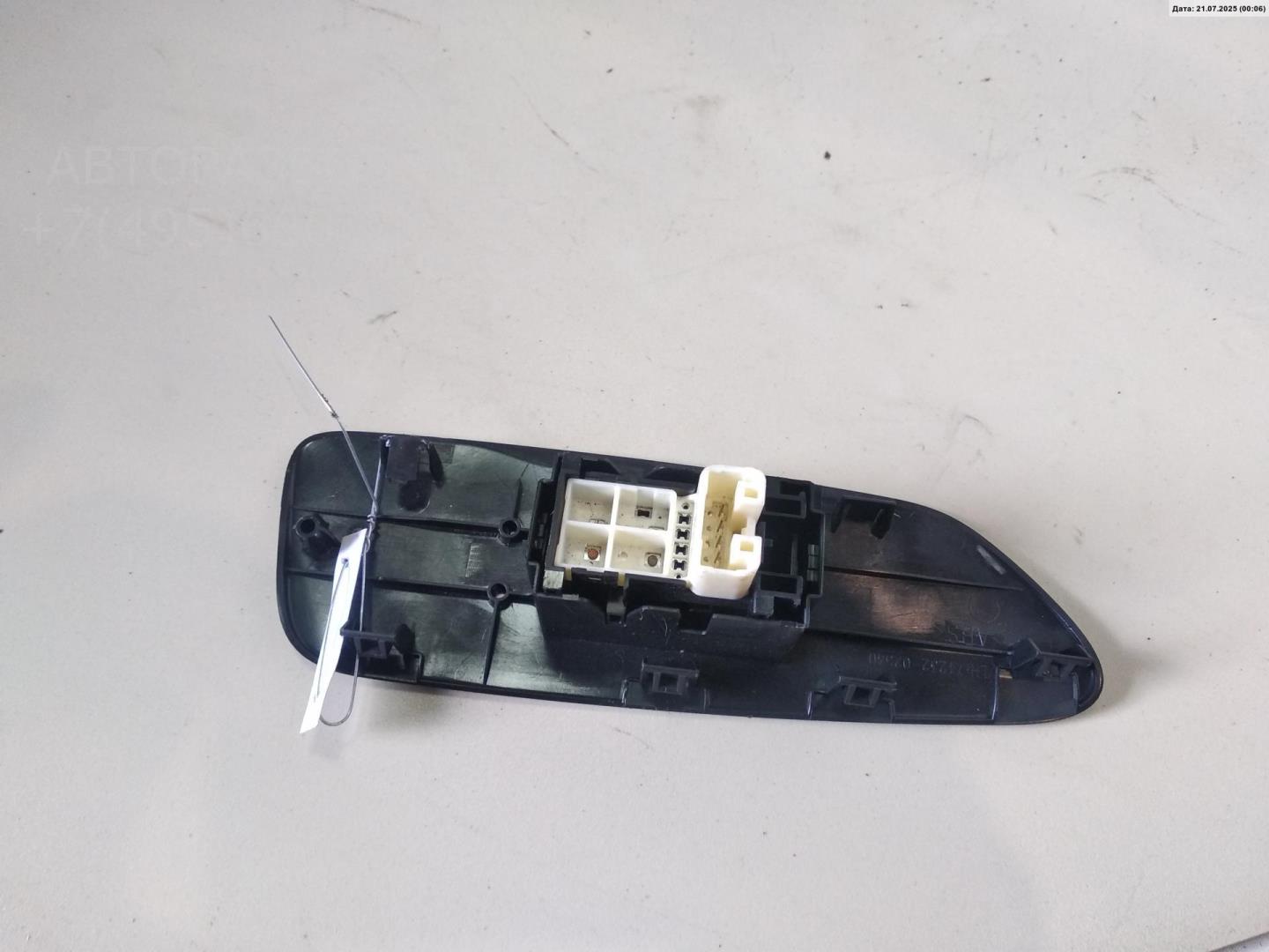 Кнопка стеклоподъемника