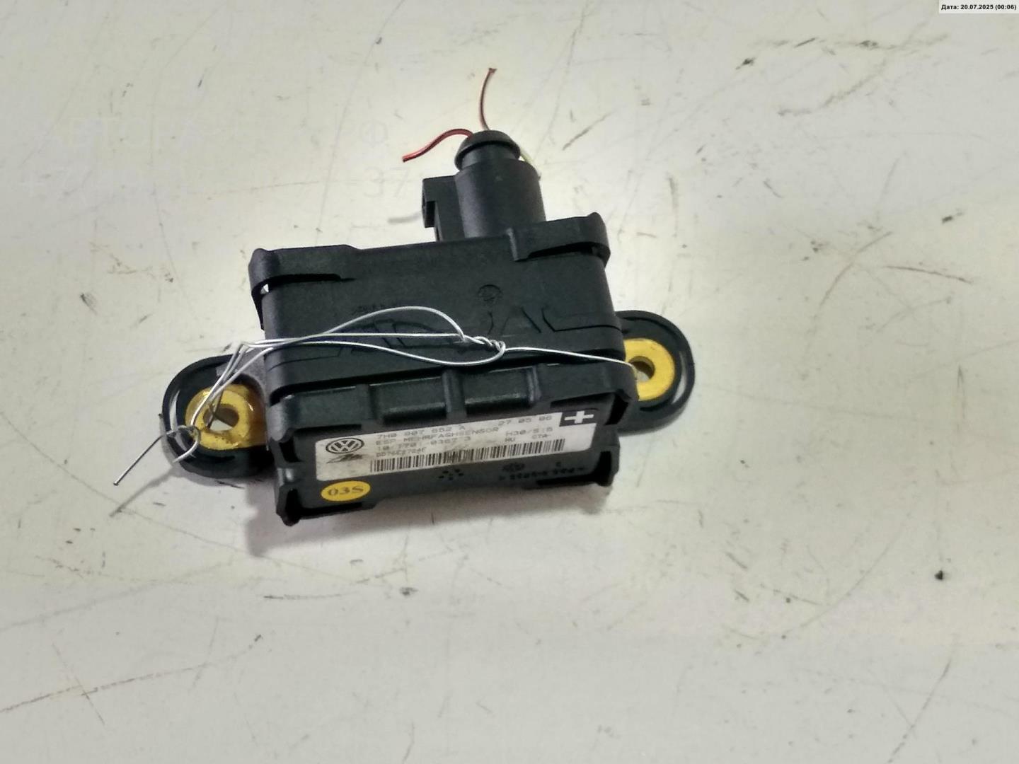 Датчик ускорения