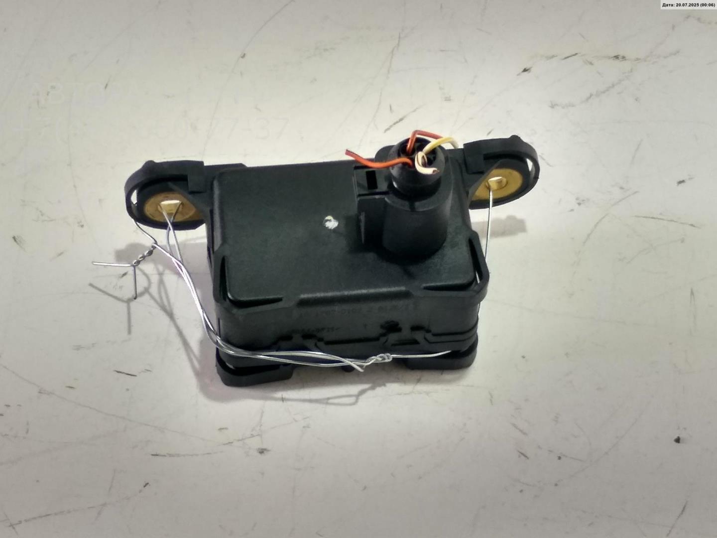 Датчик ускорения