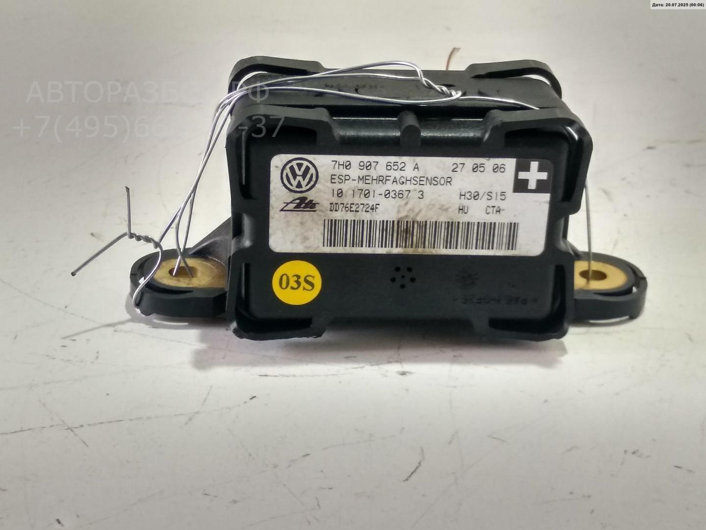 Датчик ускорения