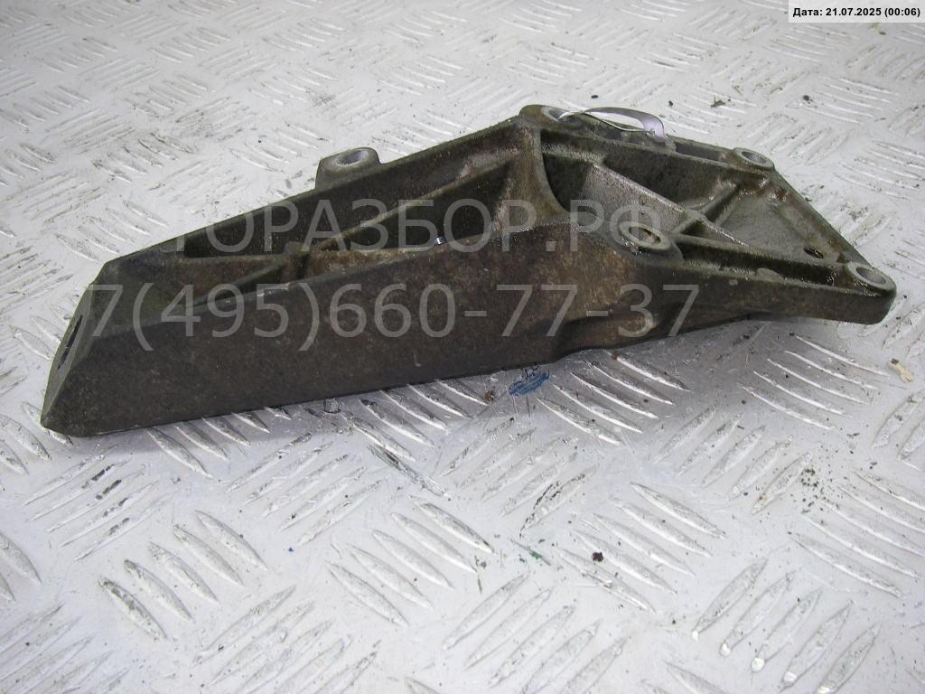 Кронштейн двигателя левый