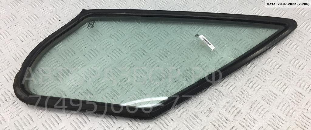 Стекло двери передней правой (форточка)
