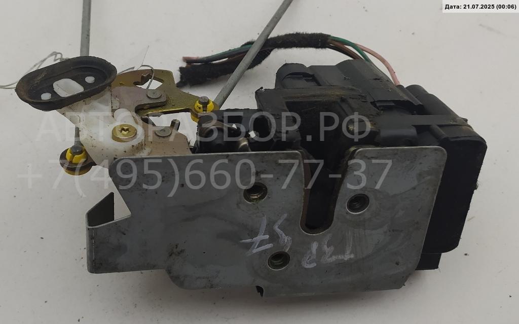 Замок двери задней правой