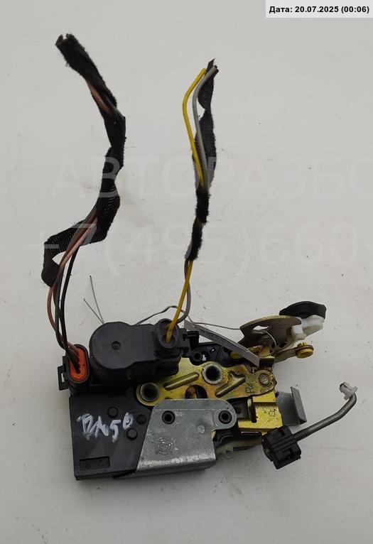 Замок двери задней правой