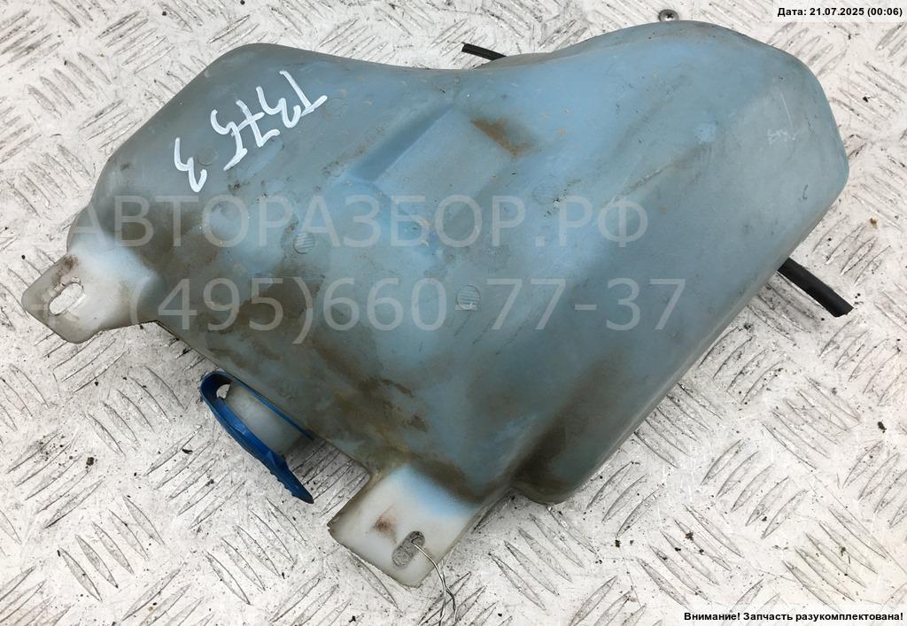 Бачок омывателя лобового стекла