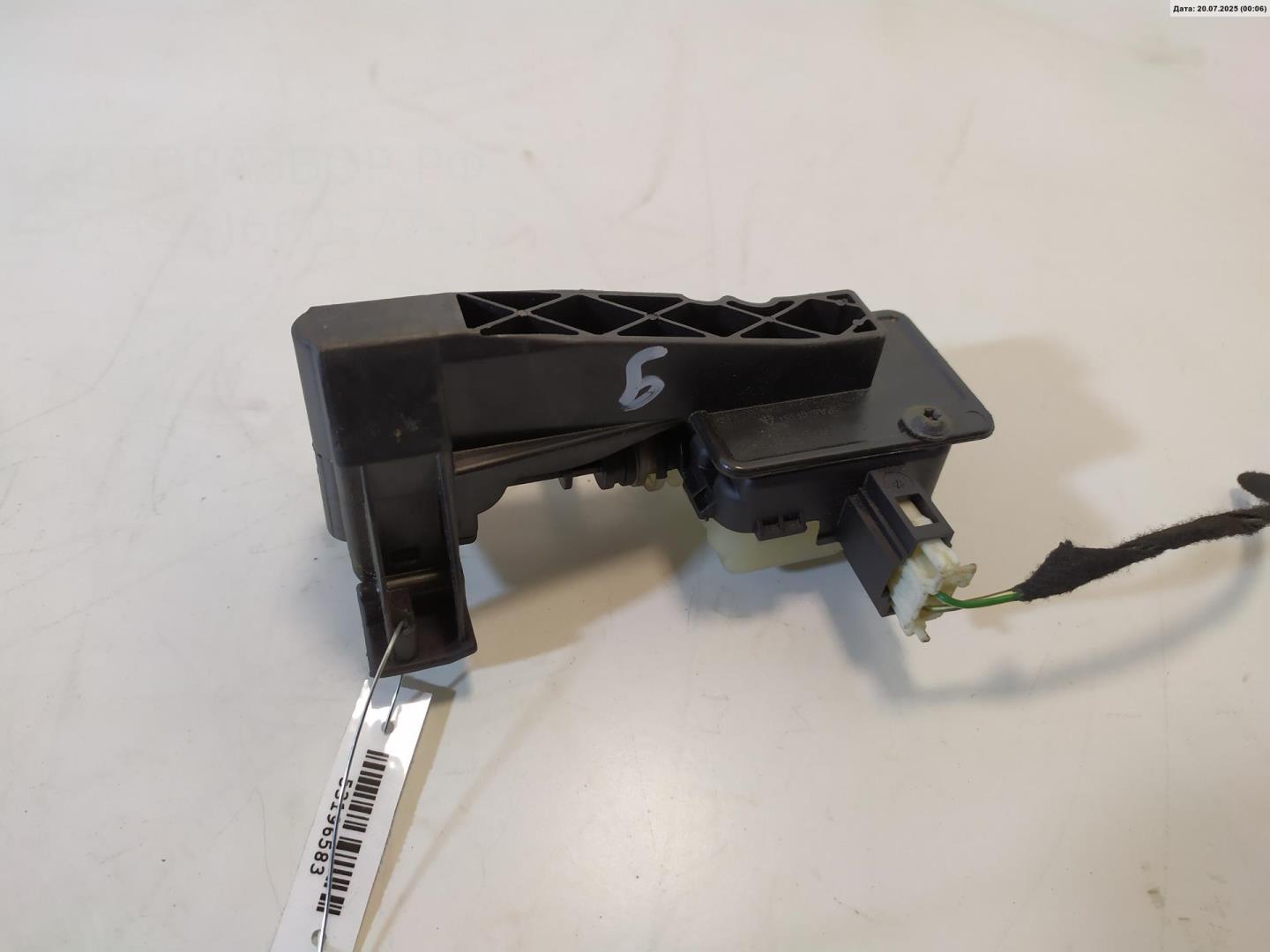 Активатор замка двери