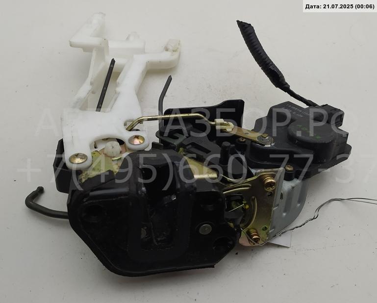 Замок двери задней левой