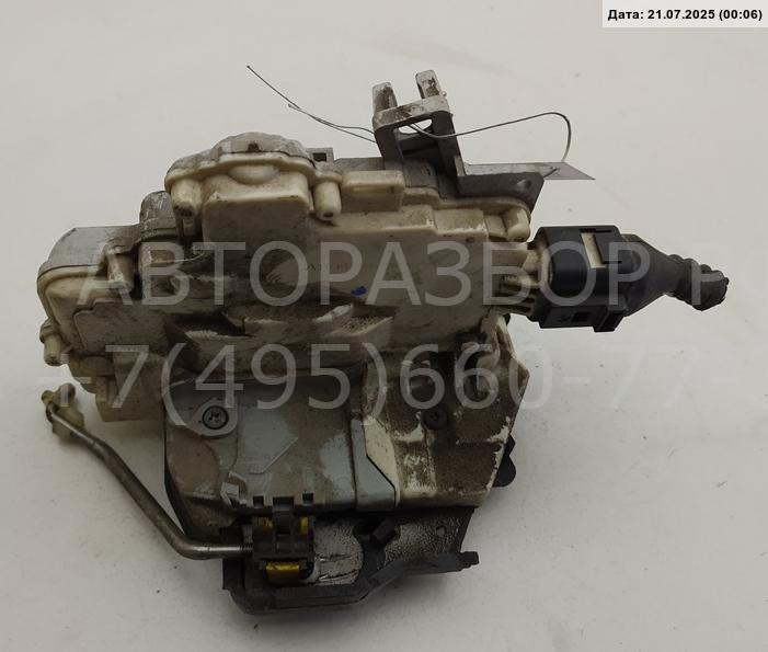 Замок двери задней правой