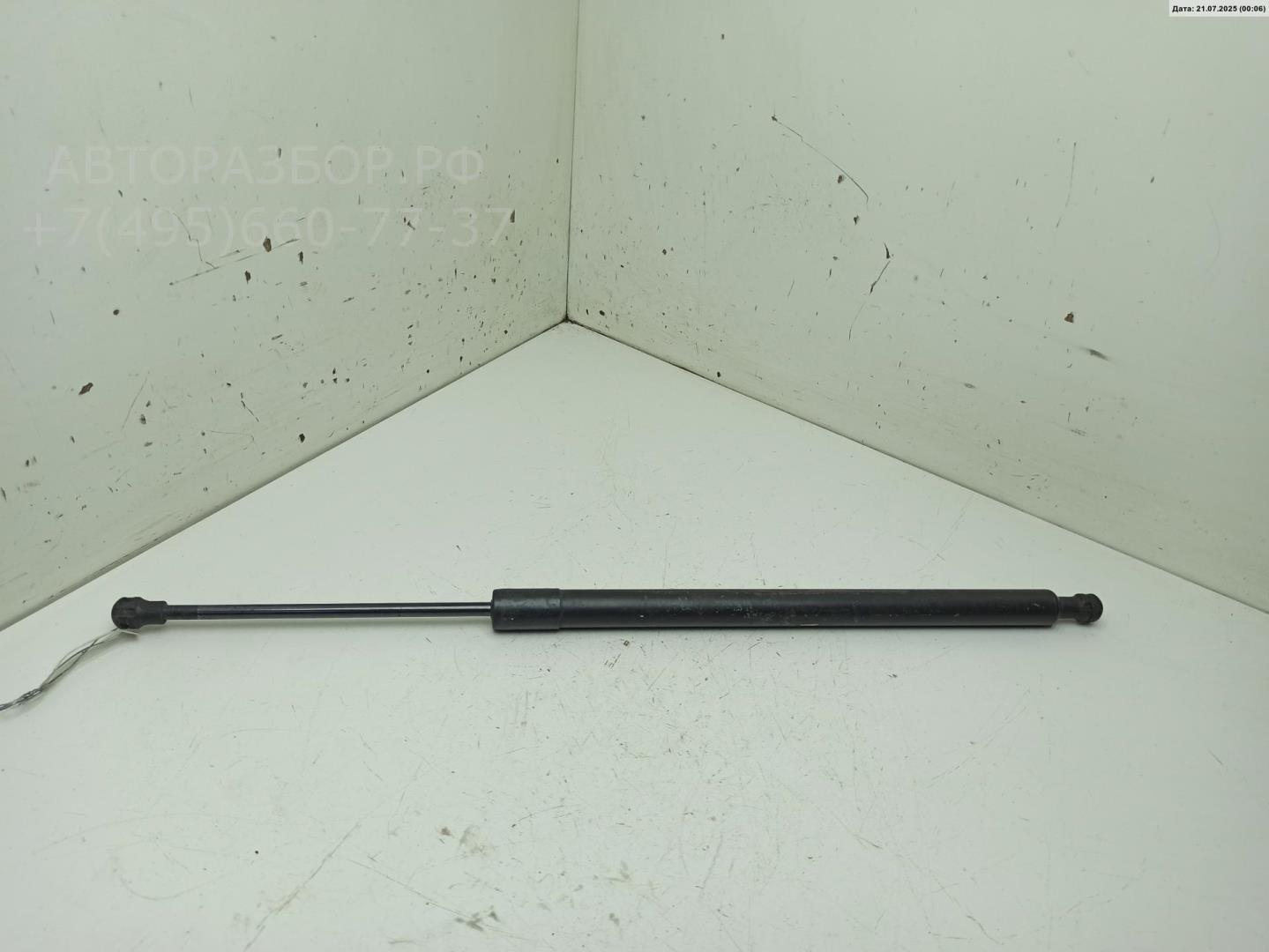 Амортизатор крышки багажника