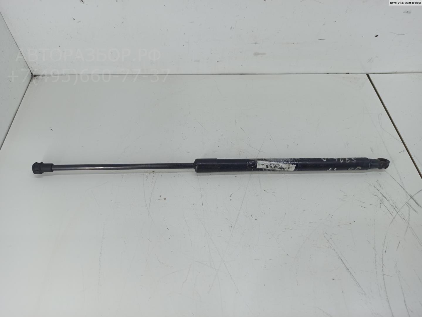 Амортизатор крышки багажника