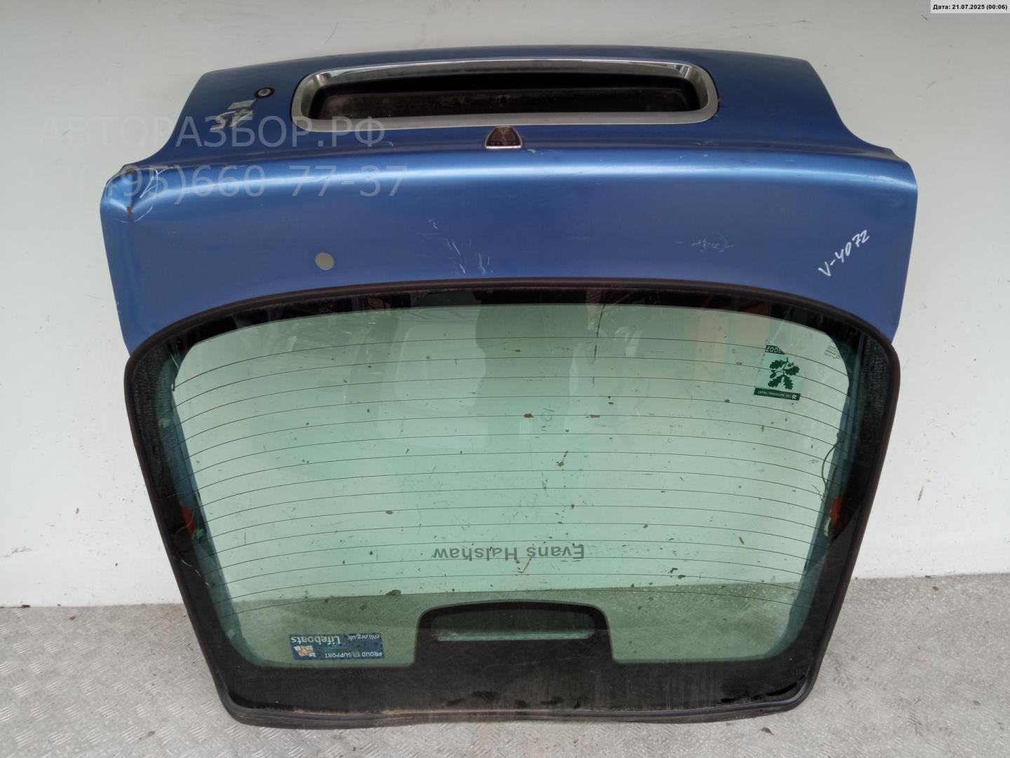 Дверь багажника