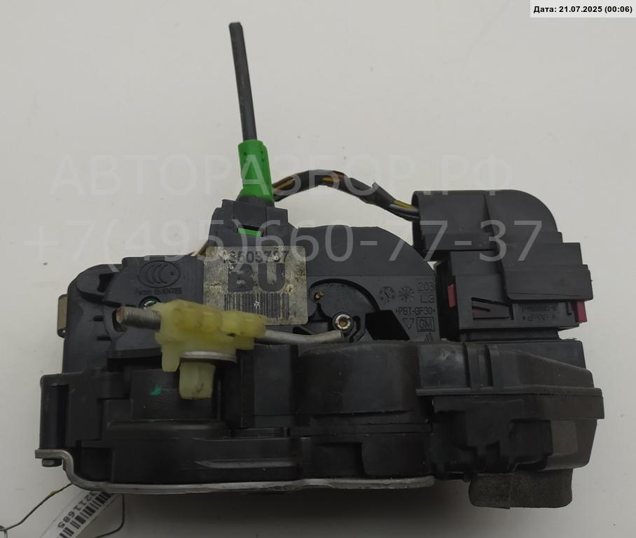 Замок двери задней левой