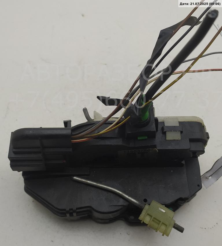 Замок двери задней правой