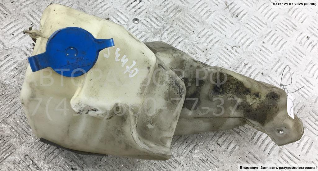 Бачок омывателя лобового стекла