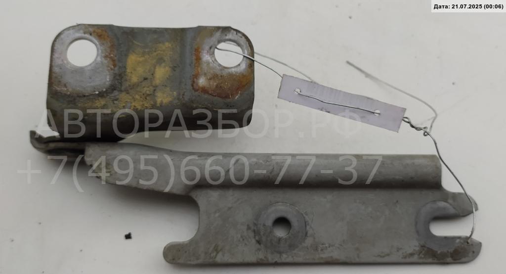 Петля капота правая