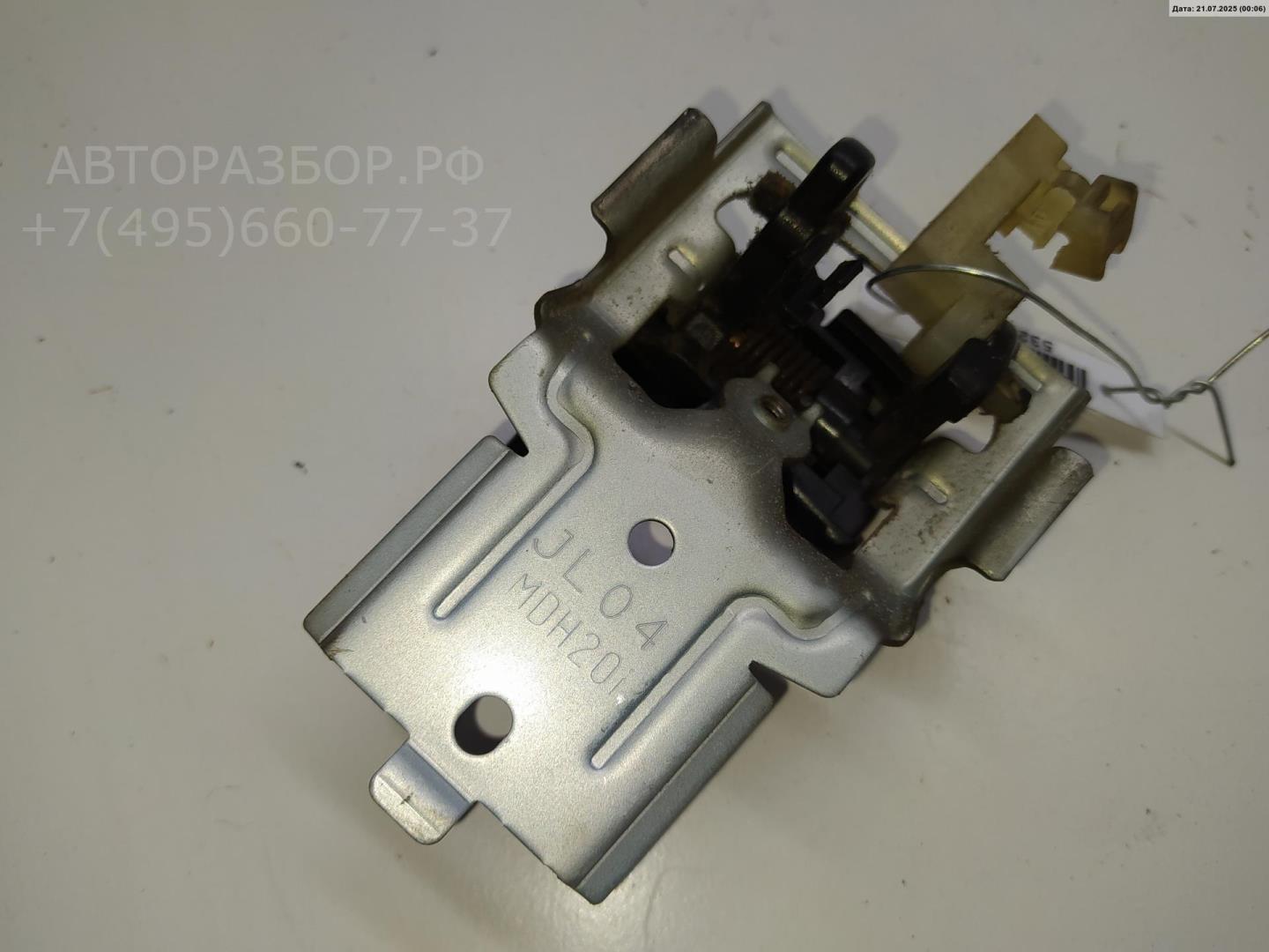 Ручка двери передней внутренняя правая