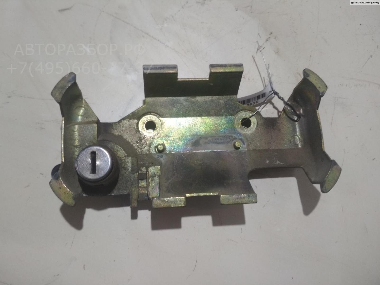 Вставка замка двери