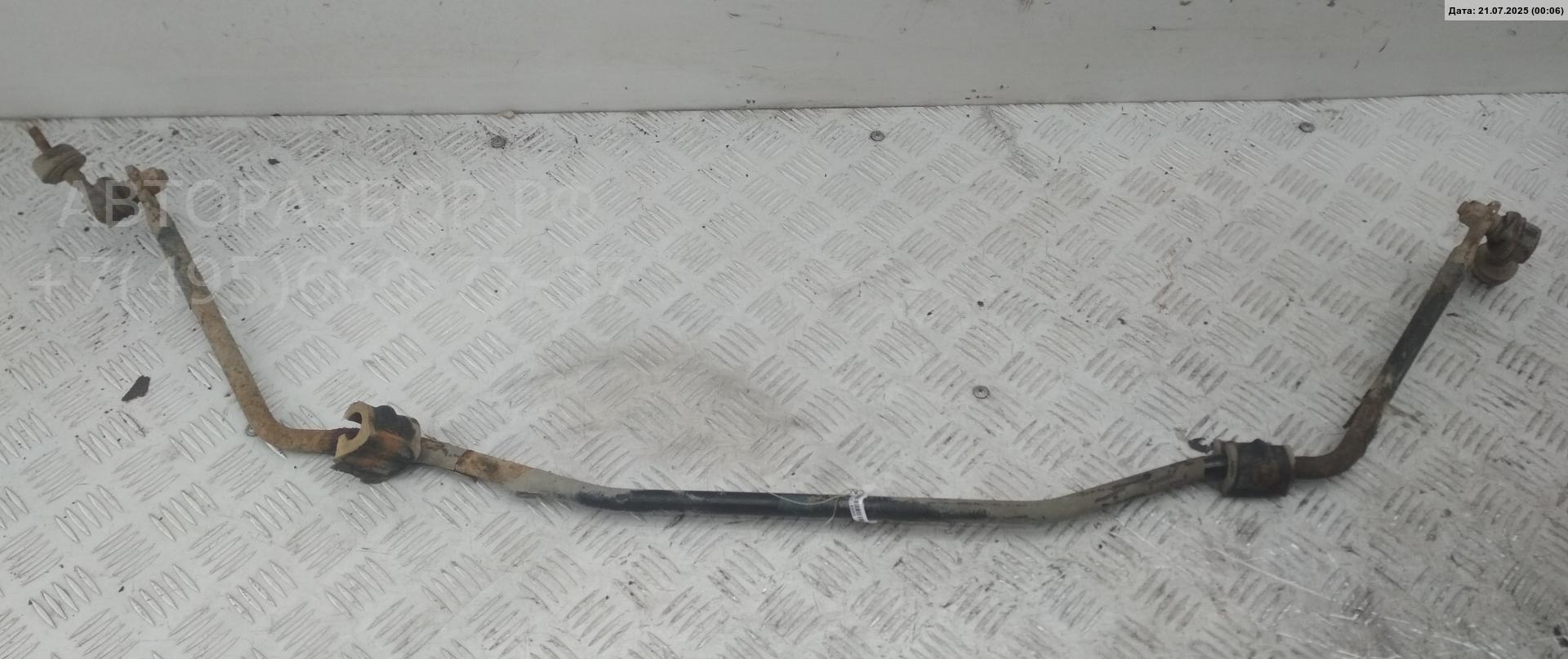 Стабилизатор передний