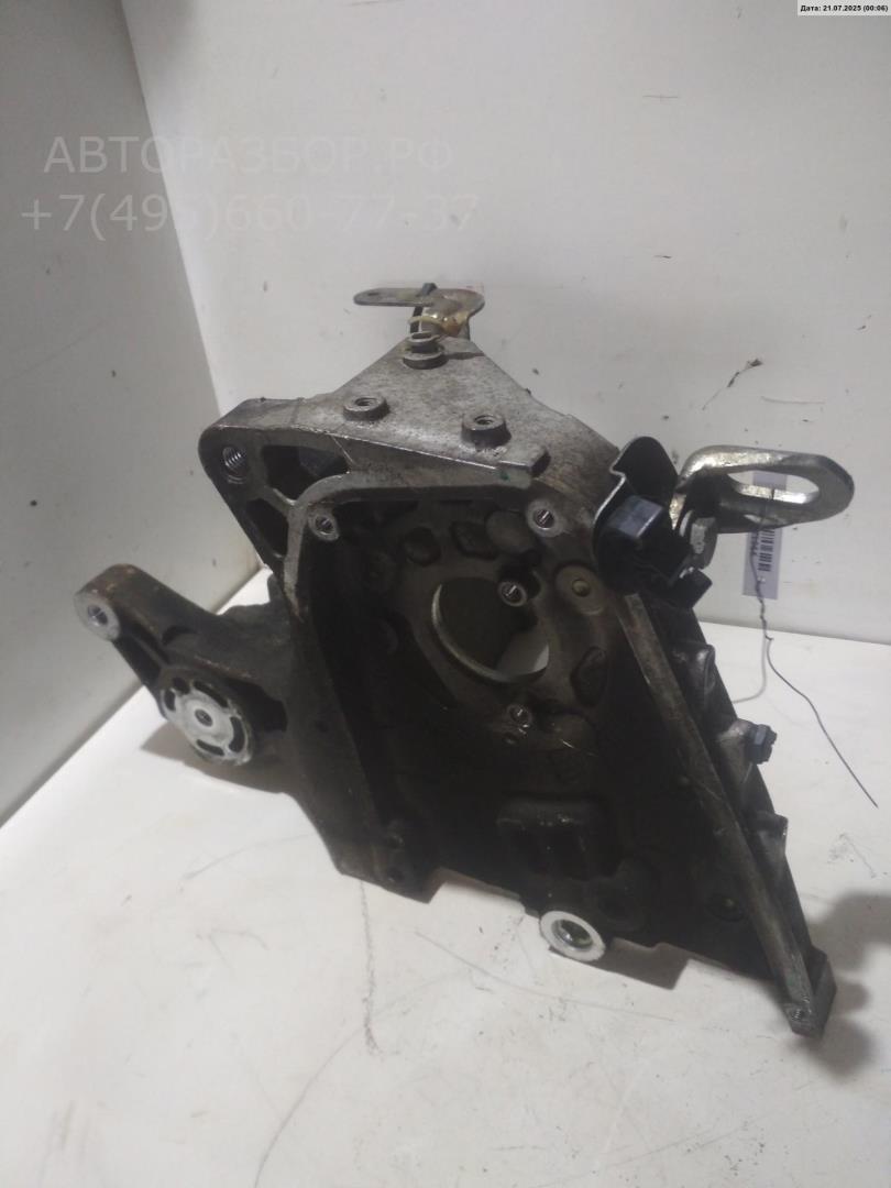 Кронштейн ТНВД