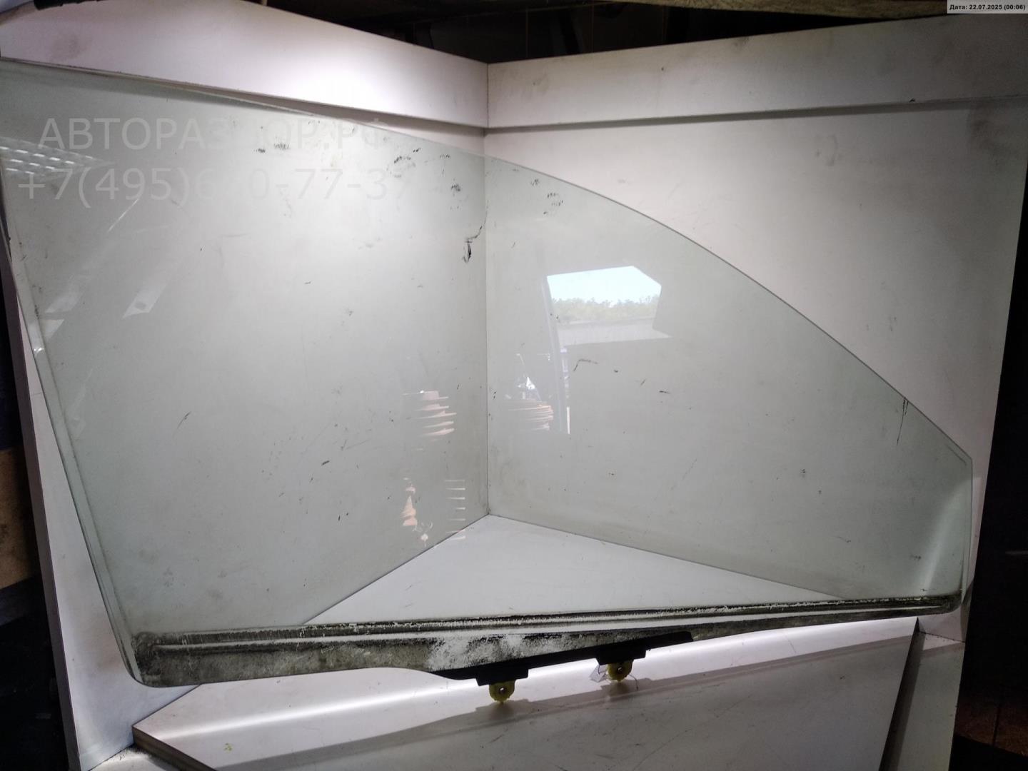 Стекло двери передней правой