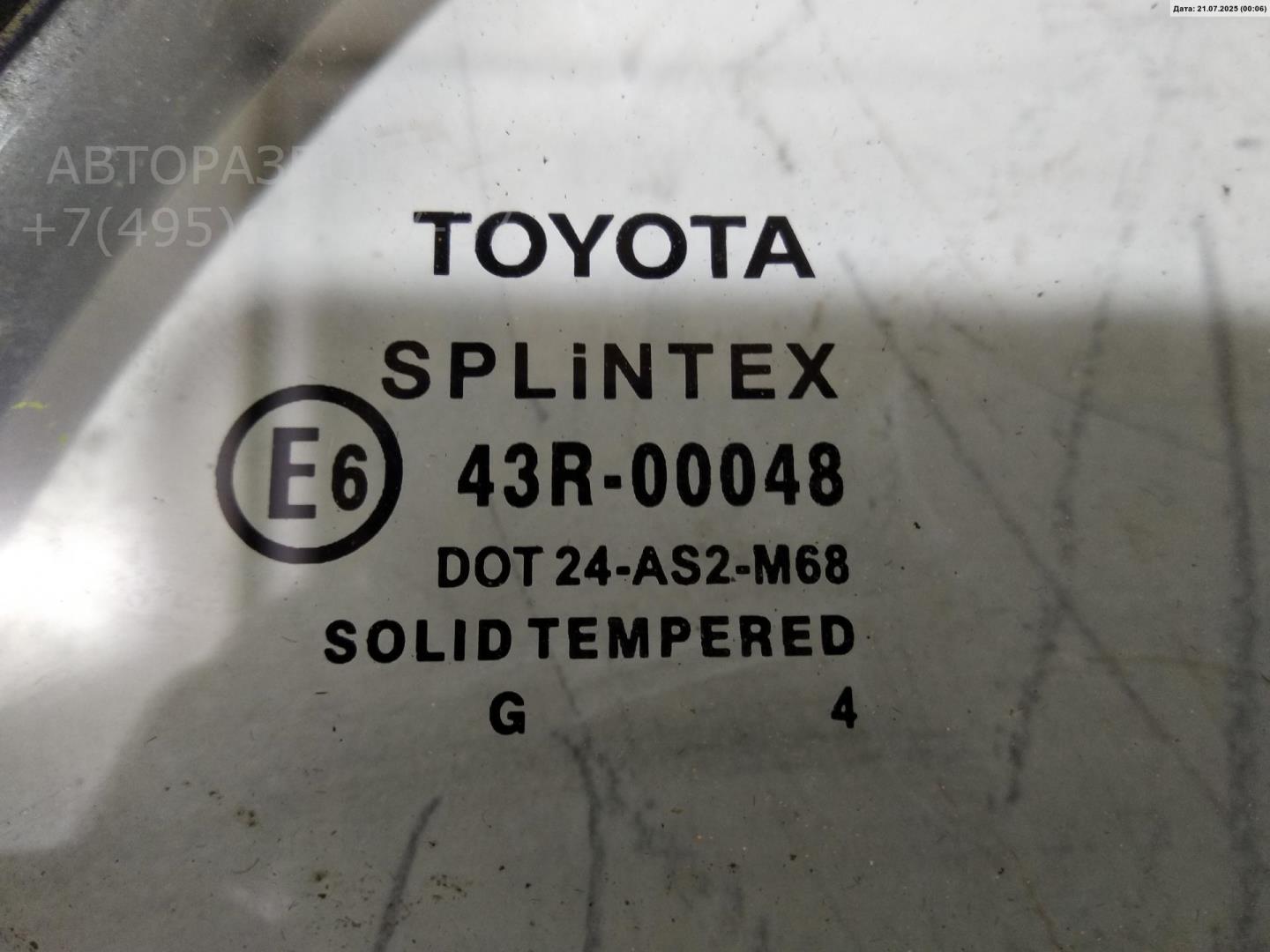 Стекло двери задней правой (форточка)