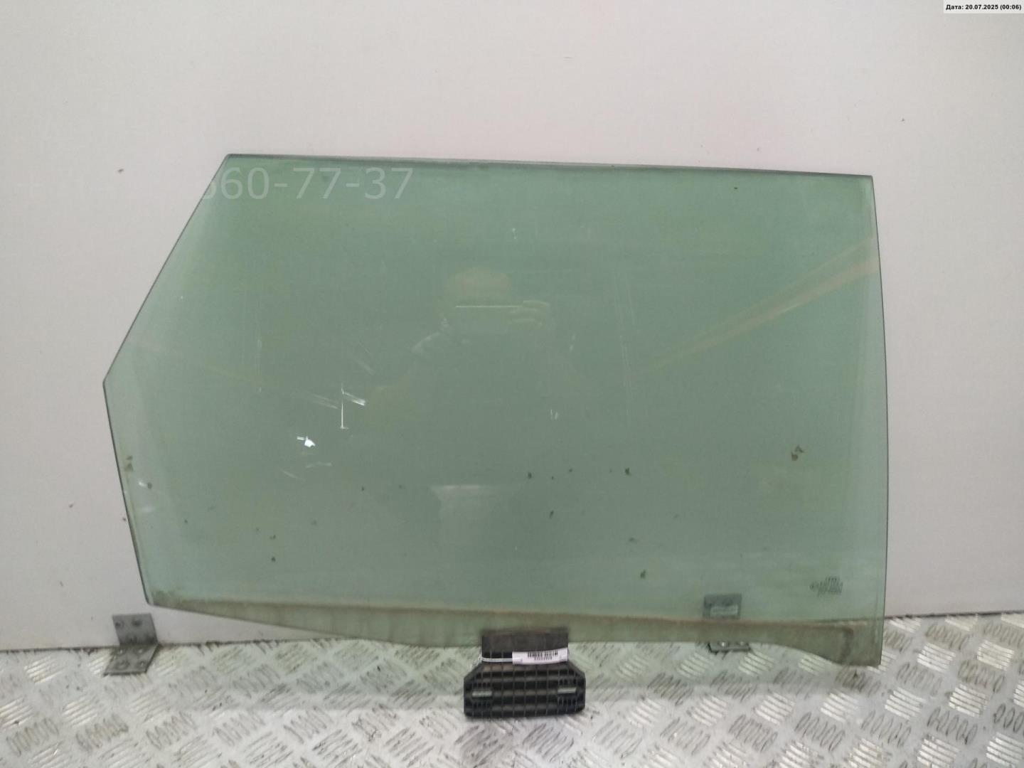 Стекло двери задней правой