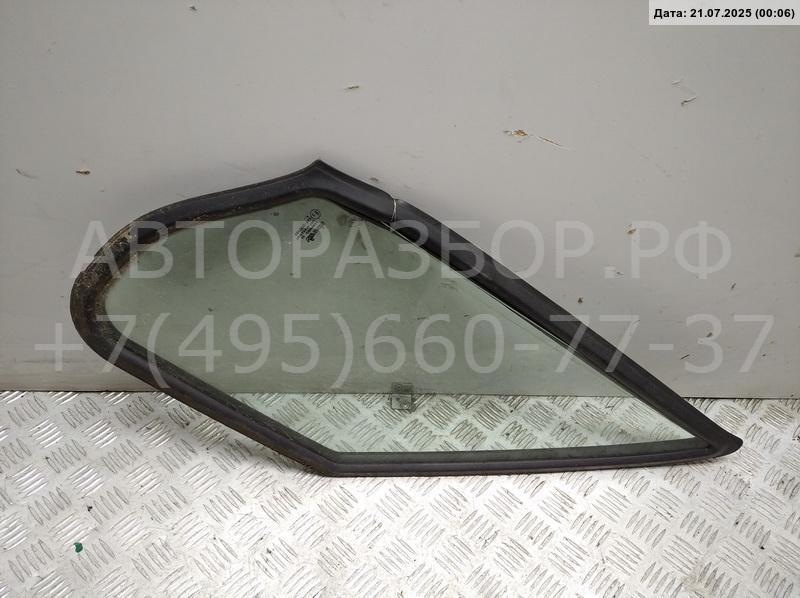 Стекло двери передней правой (форточка)