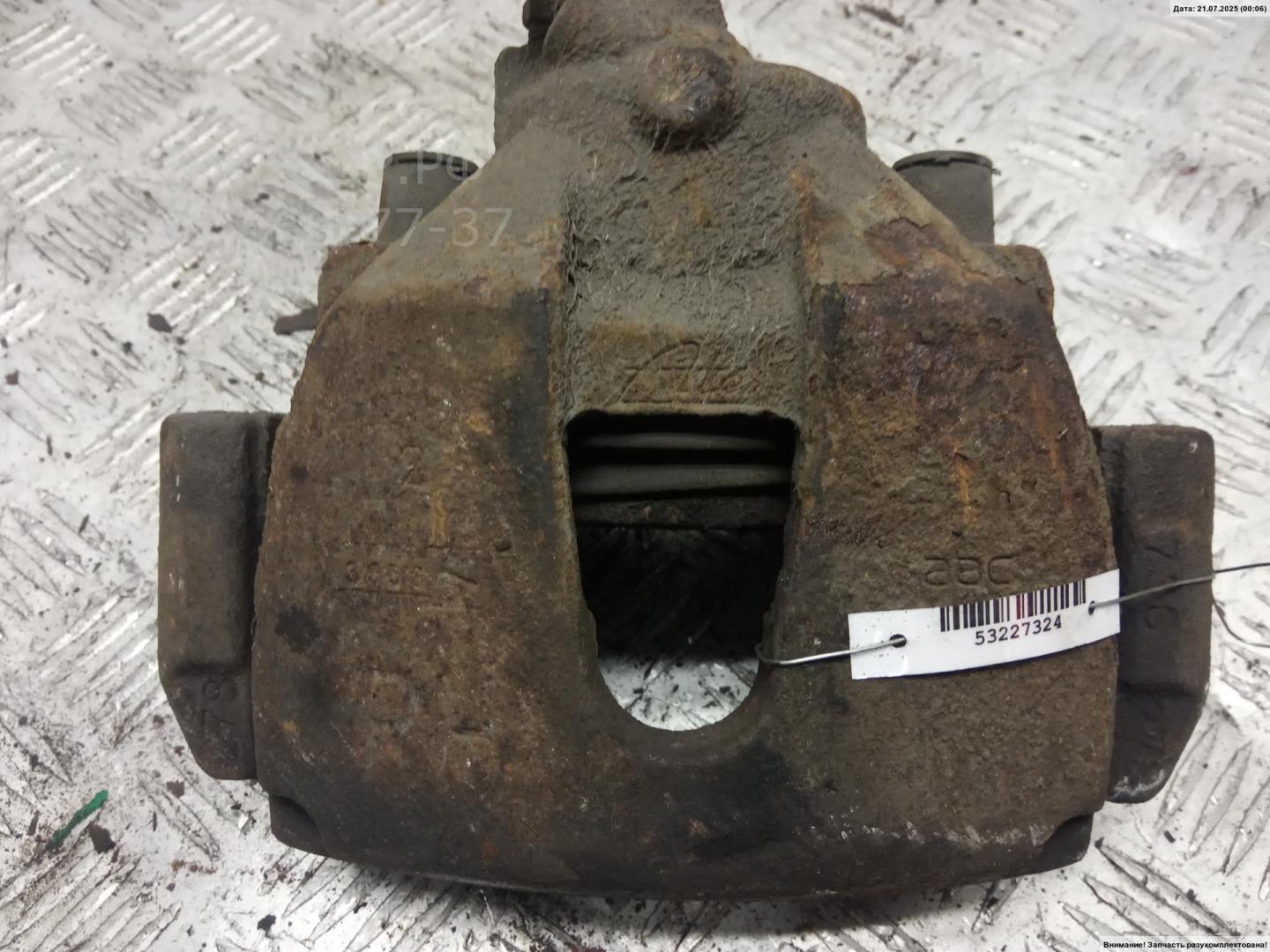 Суппорт передний правый