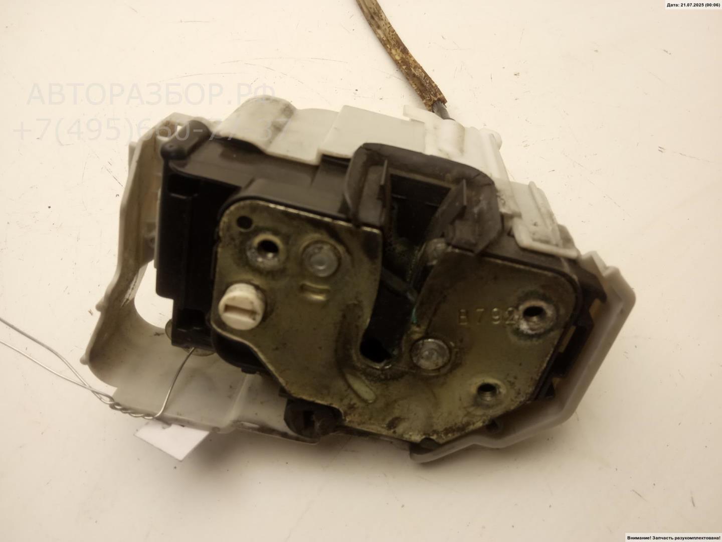 Замок двери задней правой