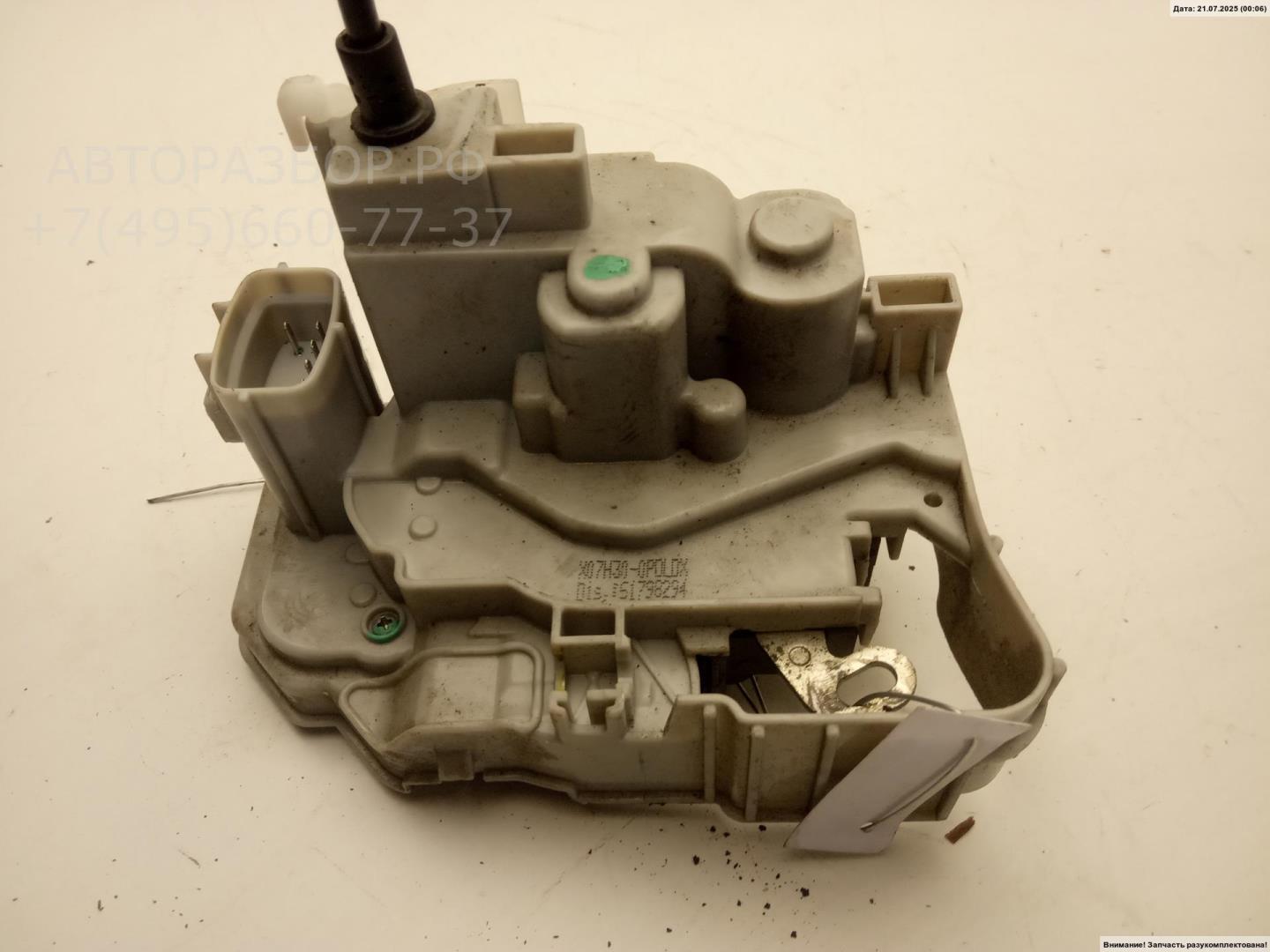 Замок двери задней правой