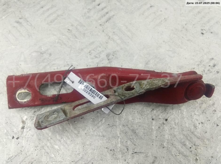 Петля капота правая