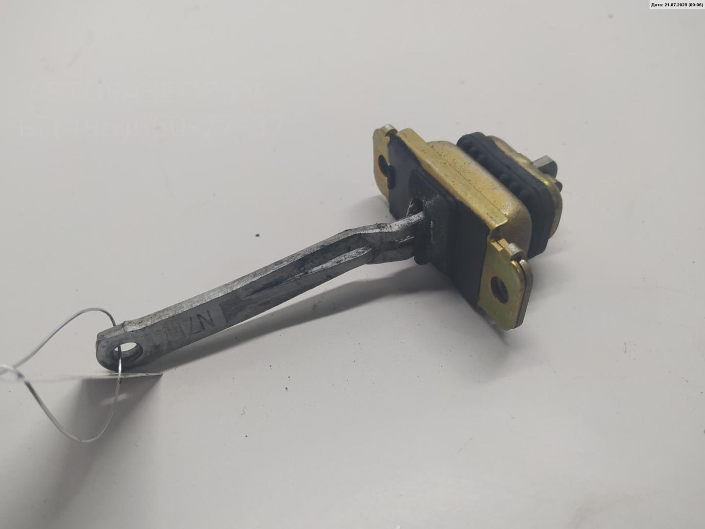 Ограничитель двери