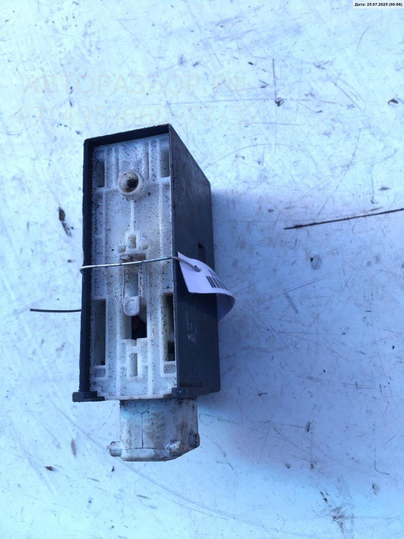 Активатор замка двери