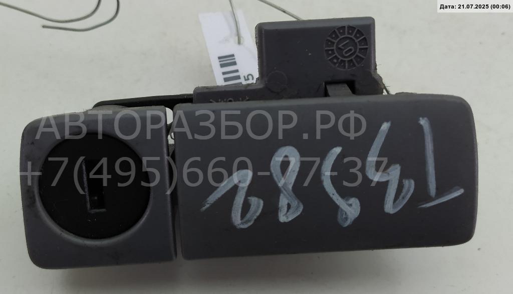 Замок бардачка