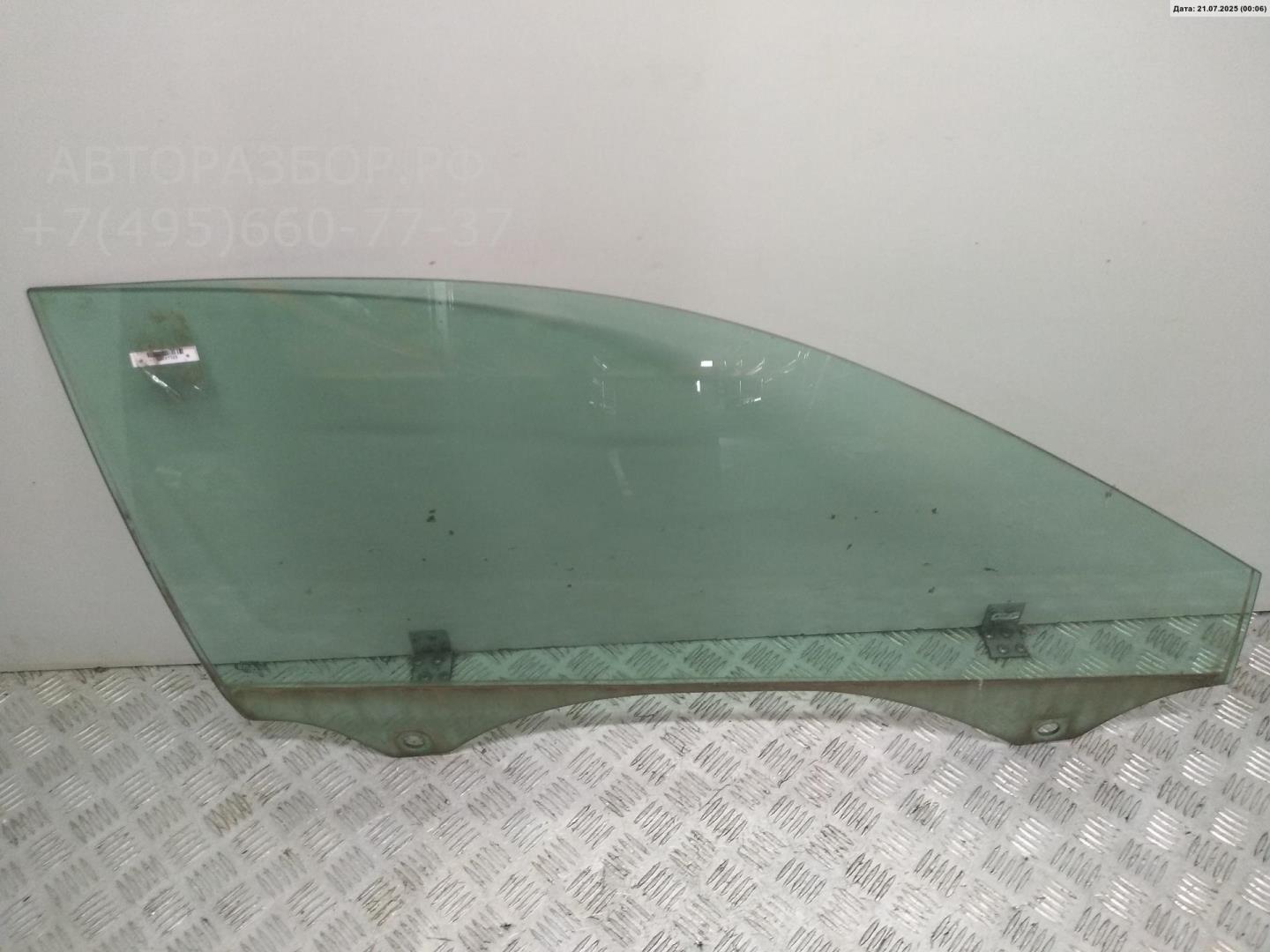 Стекло двери передней правой