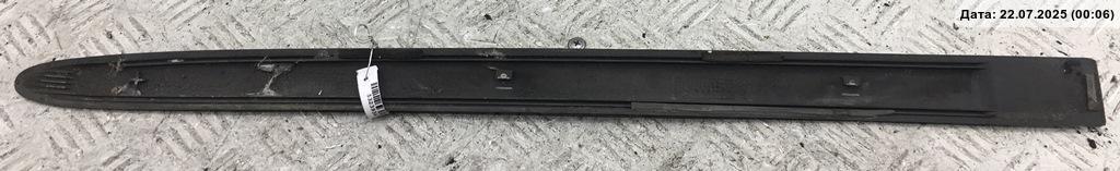 Накладка двери задней правой