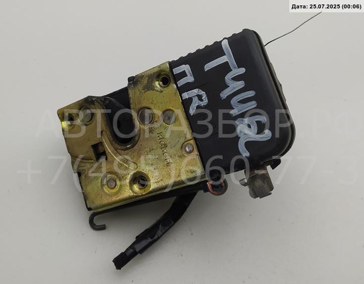 Замок двери передней правой