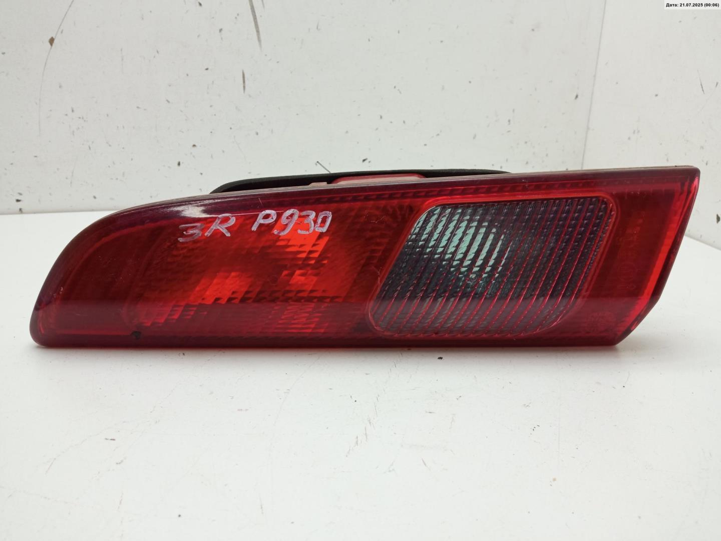 Фонарь задний внутренний левый