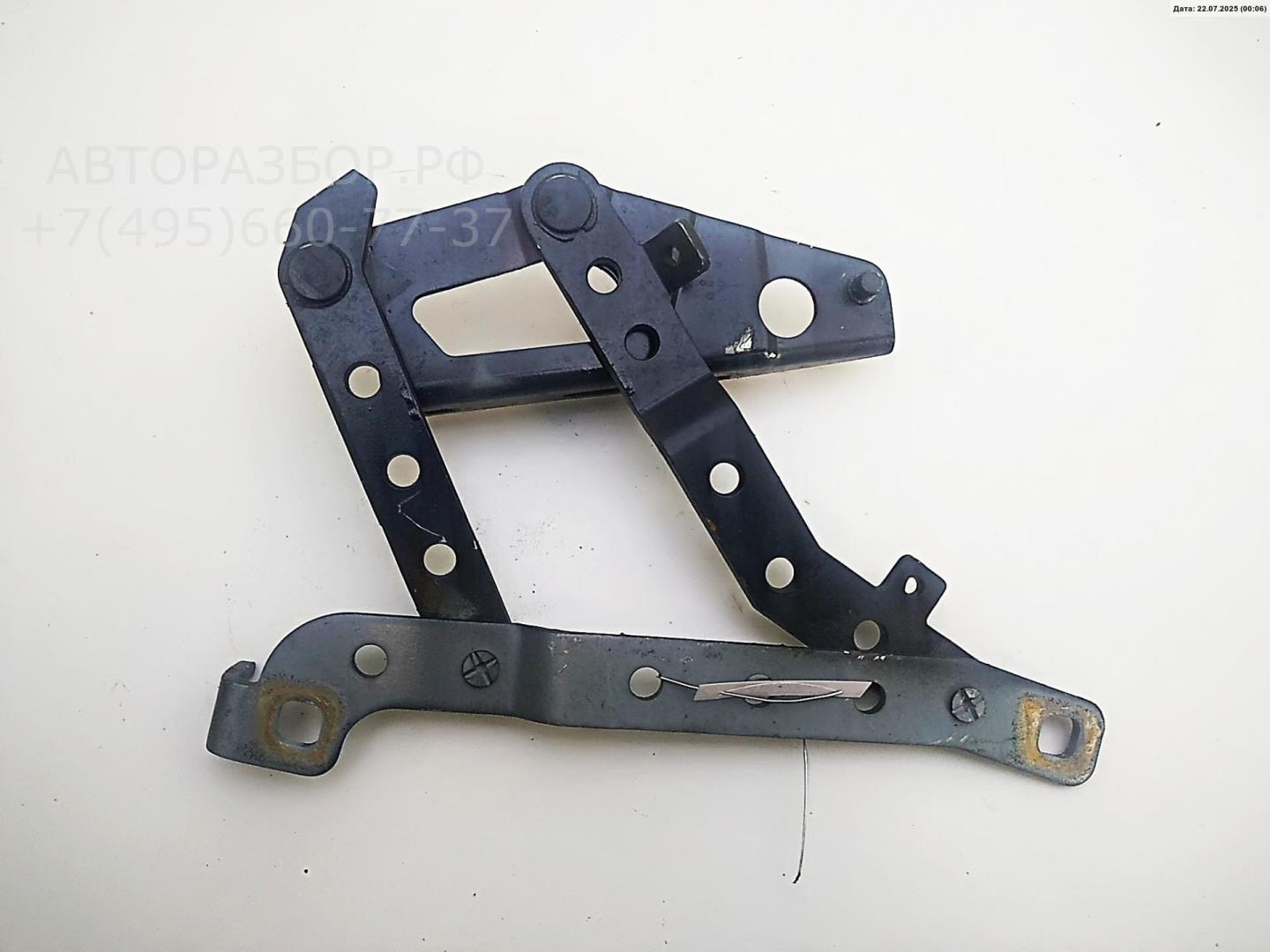 Петля капота левая