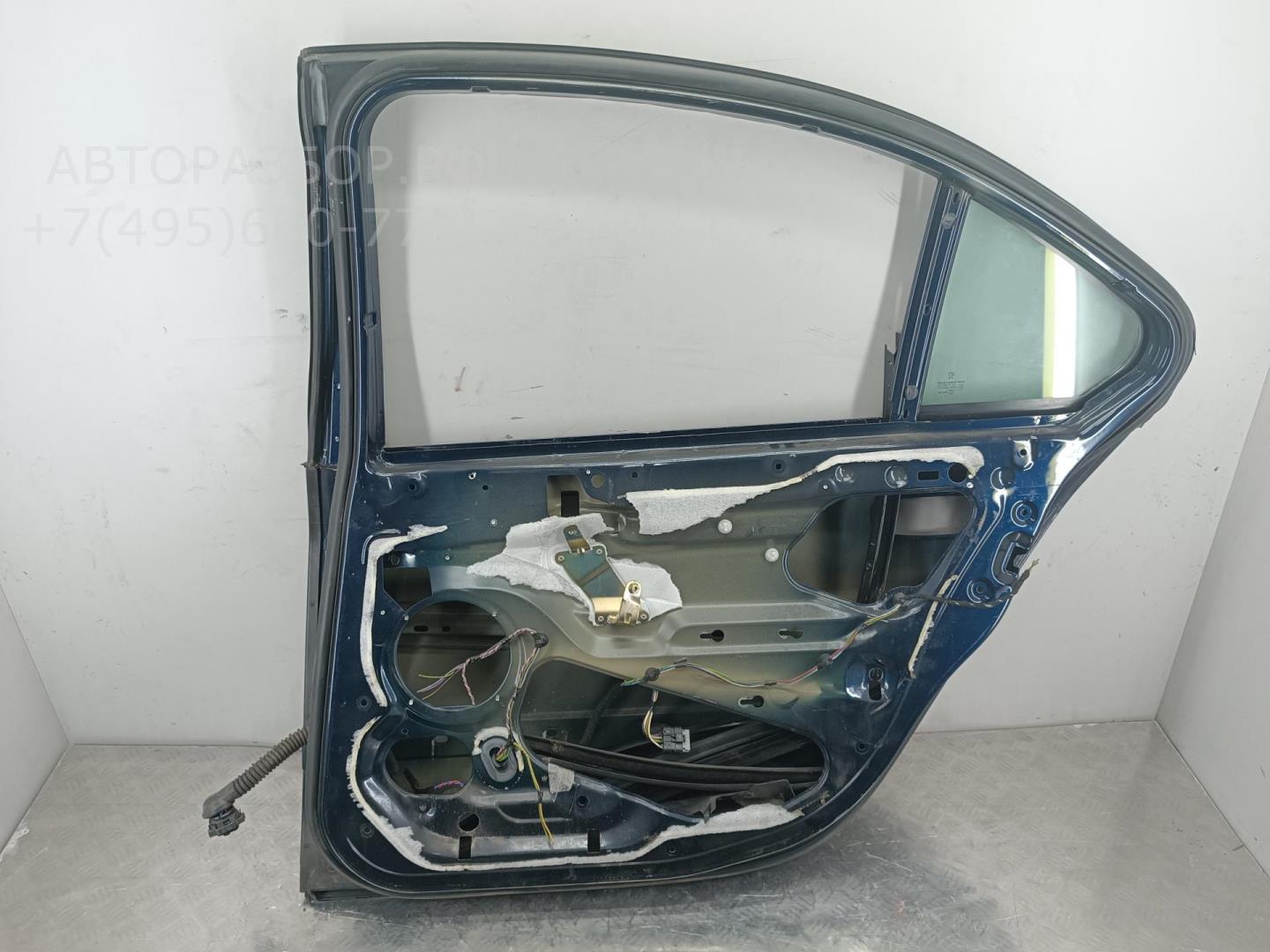 Дверь задняя правая