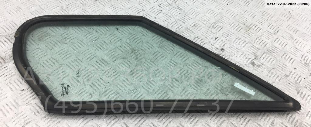 Стекло двери передней левой (форточка)