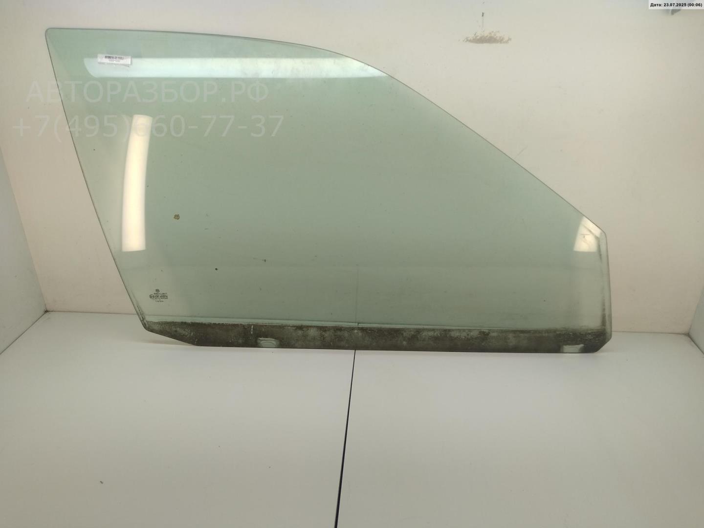 Стекло двери передней правой