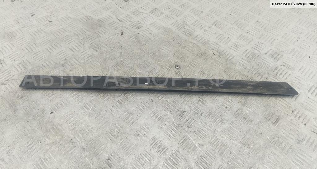 Накладка двери задней левой