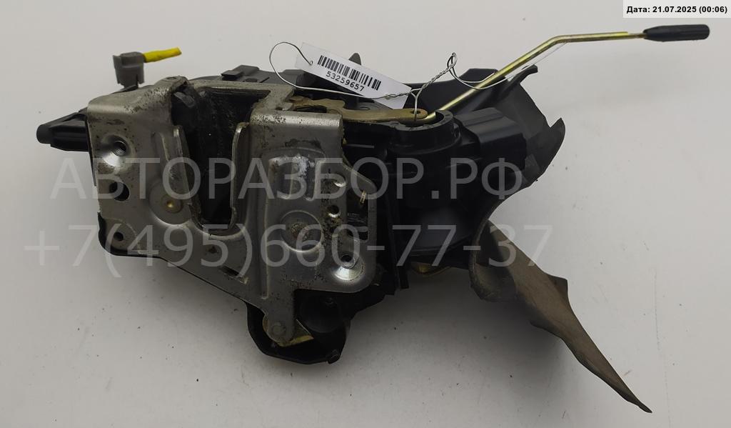 Замок двери передней правой